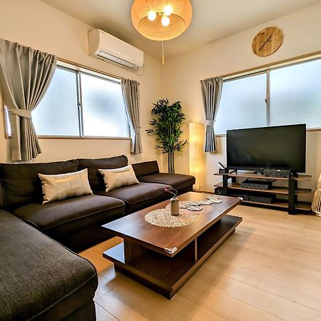 Tsukiyume Kan - House With Parking, 10Mins To Usj, Tennoji, Namba 大阪 外观 照片